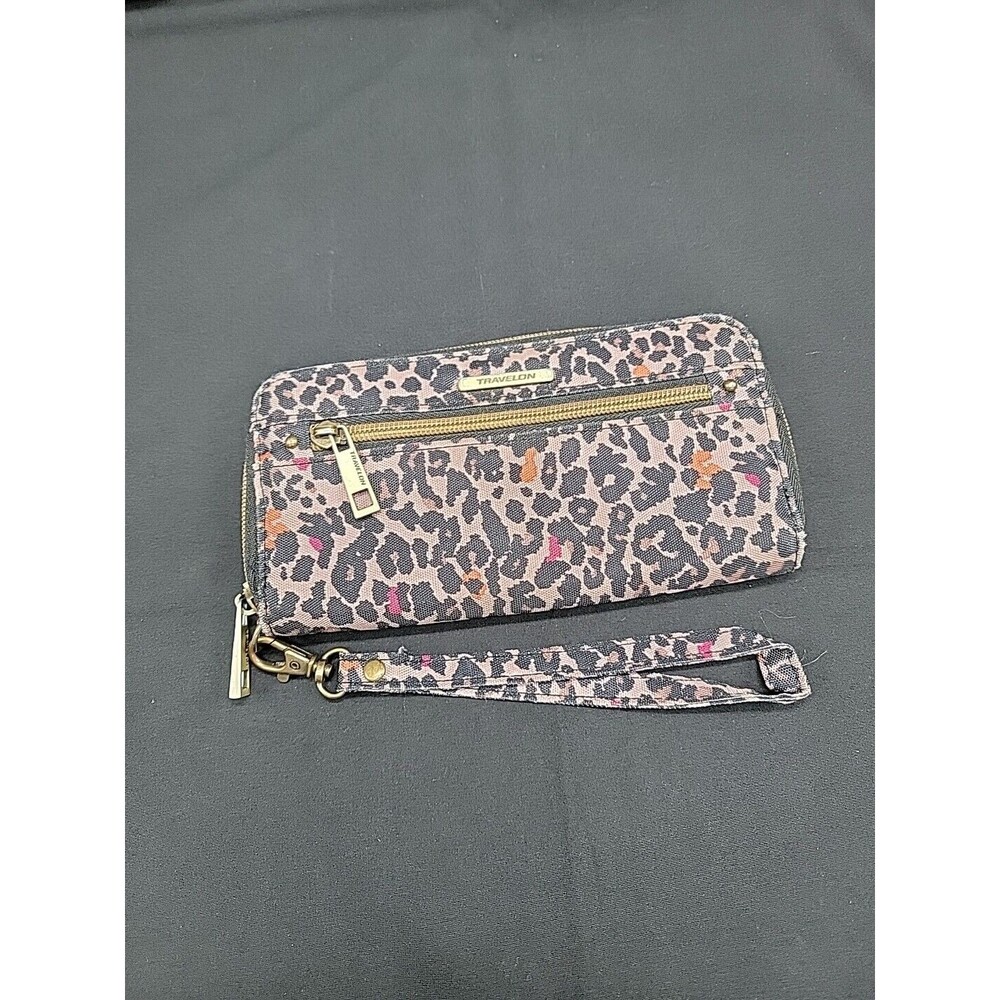 Travelon RFID Blocking Anti-theft Wristlet Wallet Clutch Protect ID Leopard